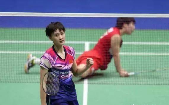 对谈判进展很不满意，76人后场新星或选择签下资质报价？