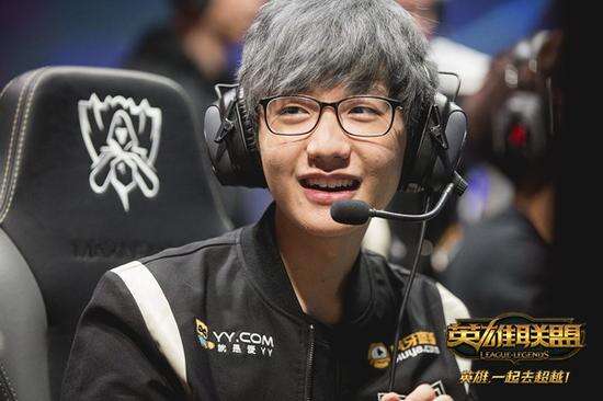 与领导合影 与领导合影