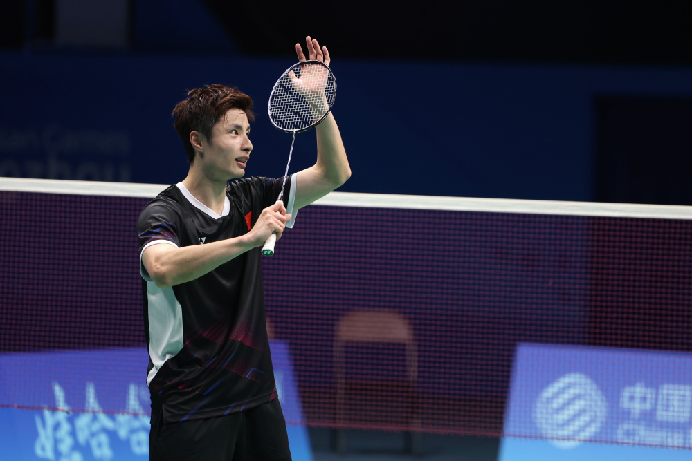 经过合适的 经过合适的