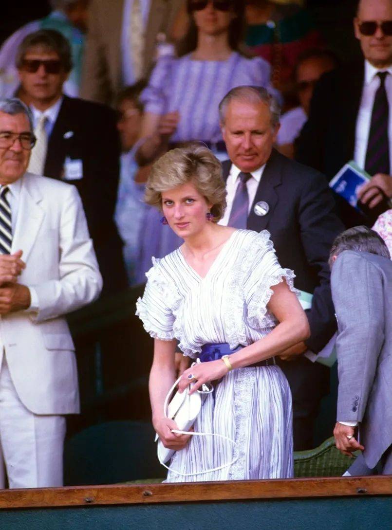 境愈发艰难 境愈发艰难