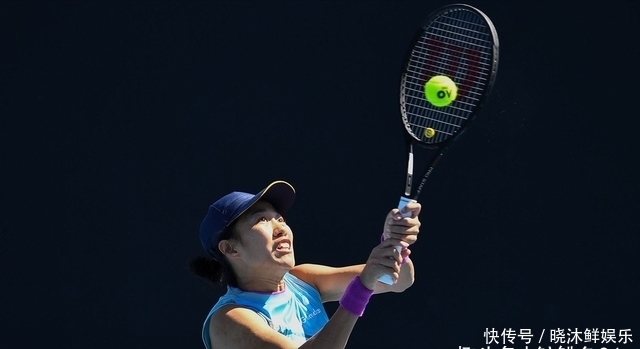 他73岁全马254创纪录 年跑量4000公里！.